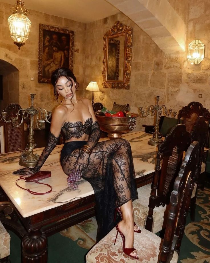 👑 5️⃣ MANIFESTA LA VITA DI LUSSO — “The High Frequency Life”